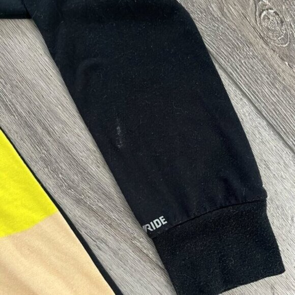 Burton Ride long sleeve top size small - Picture 4 of 4